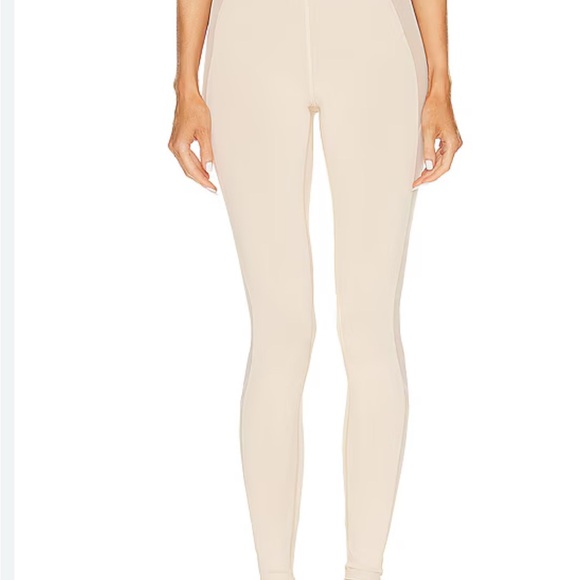 New without tags Alo Yoga highwaist ballet dream legging in macadamia - Picture 6 of 12